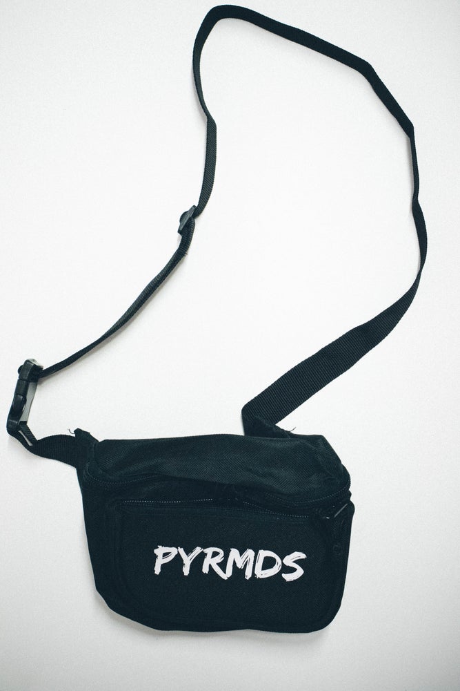 PYRMDS HIP-PACK  Black/White